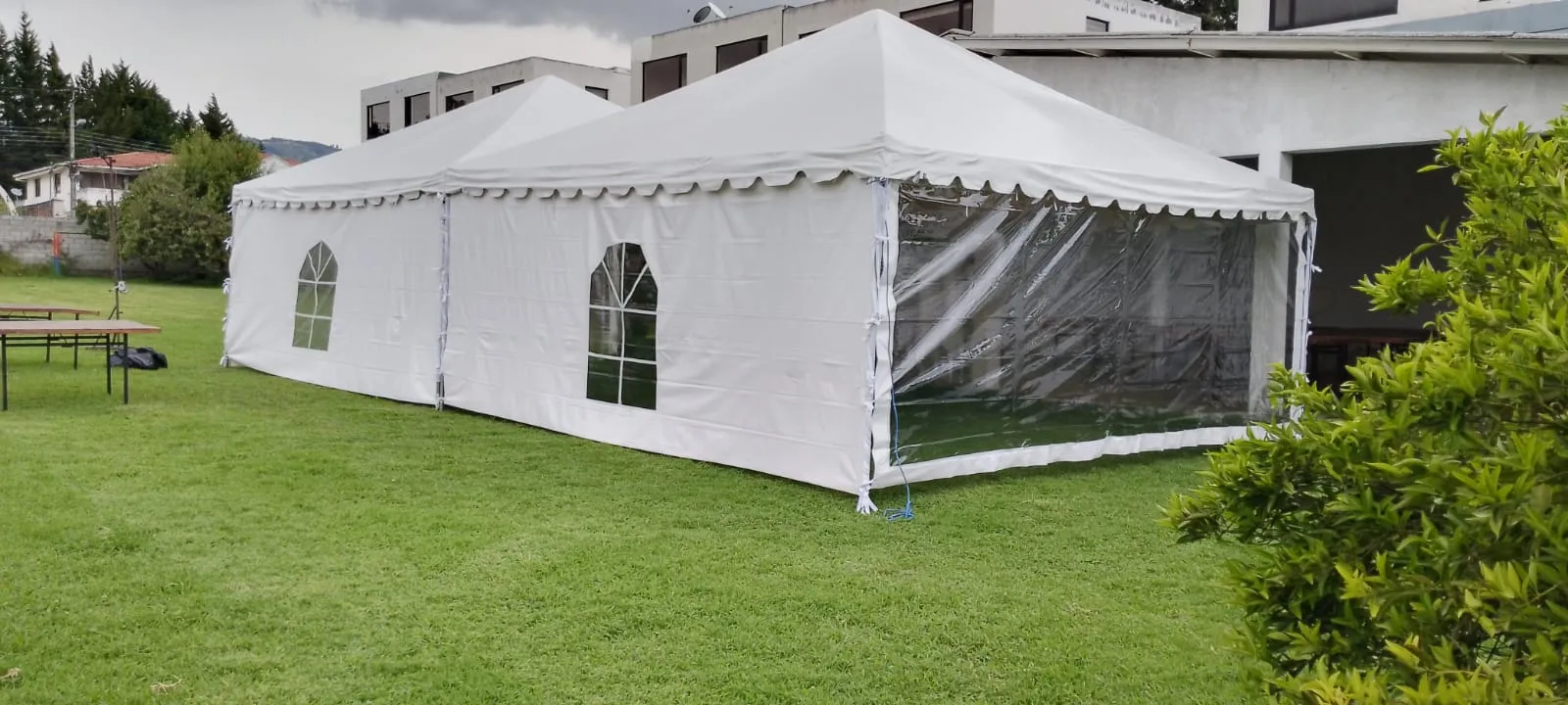 Carpa instalada para evento